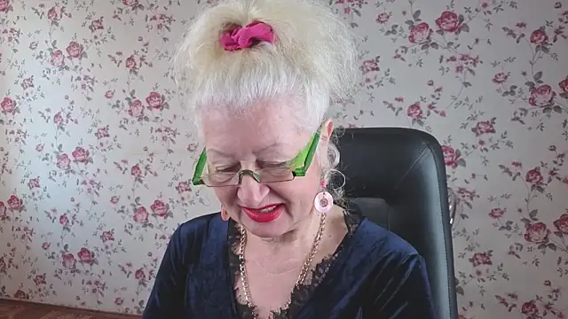 Maya Mayflower online show from October 11, 4:28 am