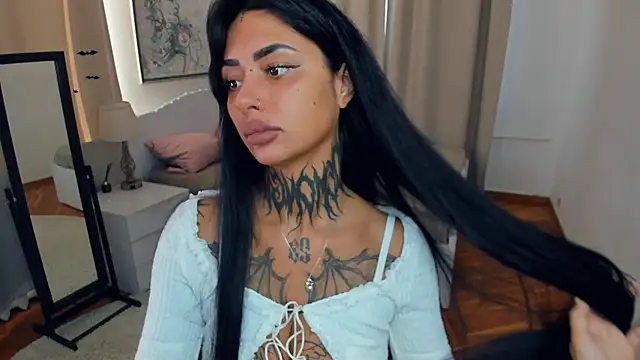 CharimgSabrina online show from September 11, 6:25 am