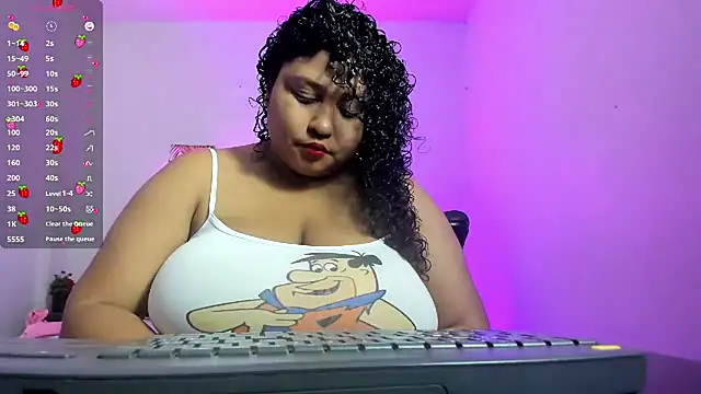 Ayliinn  online show from October 17, 2:37 am