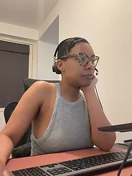 Melia Rayne online show from March 20, 11:04 am