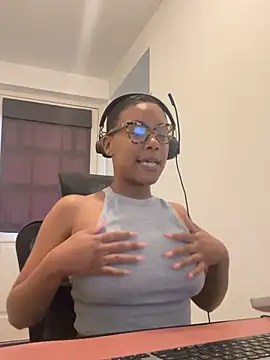 Melia Rayne online show from June 4, 9:58 am