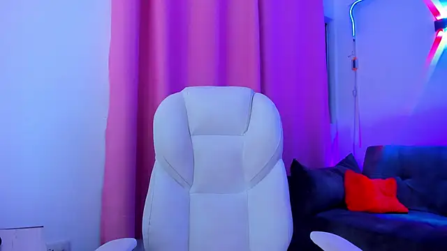 gaaby foxx online show from September 18, 1:53 pm