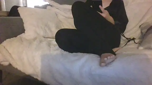 Valentinette online show from February 2, 9:03 pm