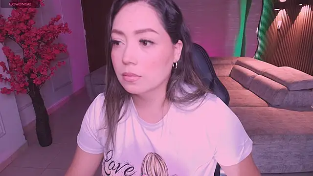 heidy johns online show from April 15, 3:07 am