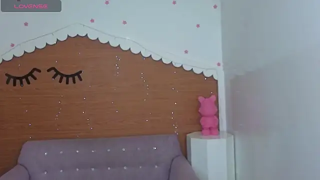 emma wockll t online show from April 8, 1:35 pm