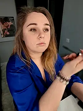 Juicy PeachLux online show from November 13, 6:12 am