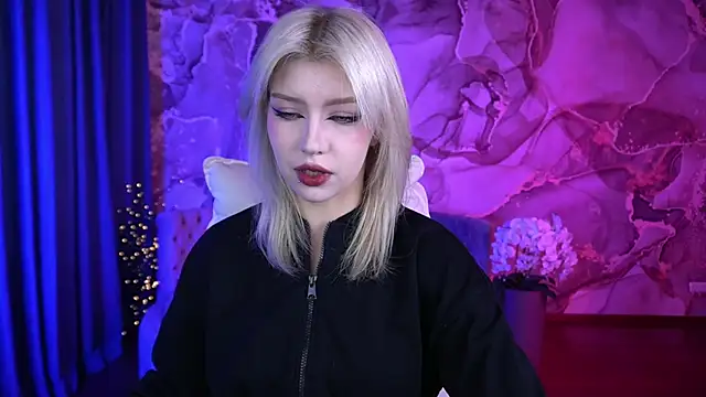 SelenaIris online show from September 27, 7:15 am