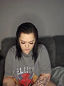 Saucy-Serenity online show from February 15, 1:21 pm