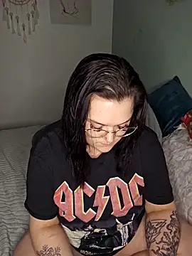 Saucy-Serenity online show from March 25, 9:06 pm