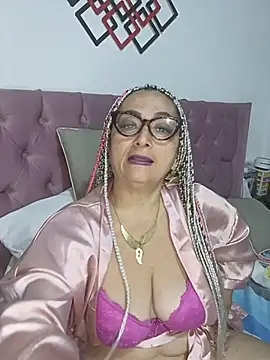 AlessandraLeroy online show from November 26, 1:34 pm