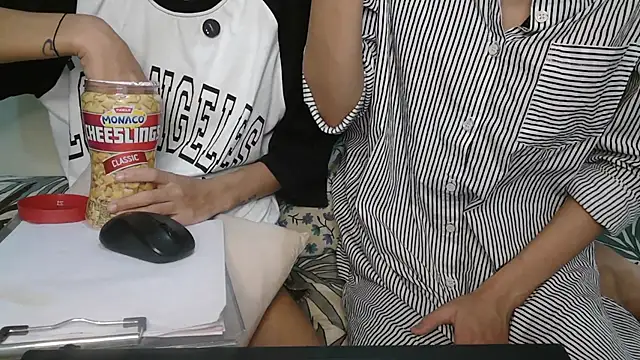 Snapshot of NaughtyThrouple007 chatting on September 28, 9:09 pm NaughtyThrouple007 online show from September 28, 9:09 pm