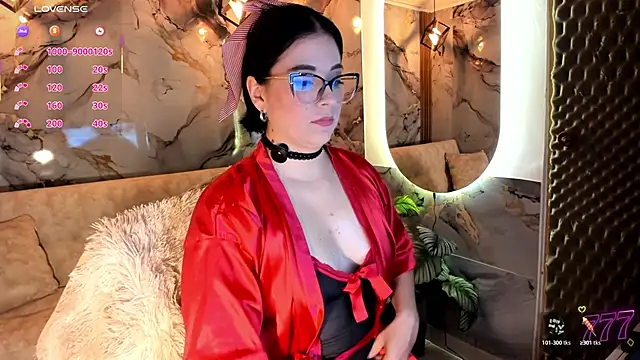 victoriacooper21 online show from May 2, 9:51 pm