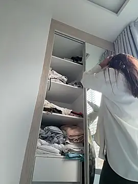 AleksandraRich online show from April 4, 1:15 am