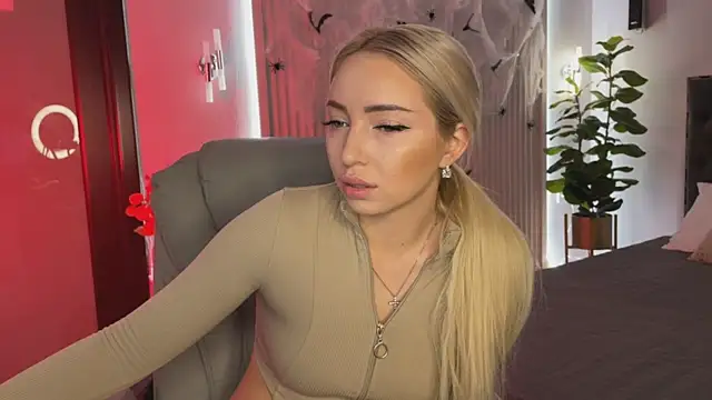 OhMyEmma online show from November 1, 1:21 am