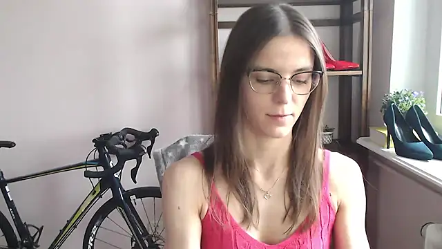 love megi online show from February 17, 2:38 pm