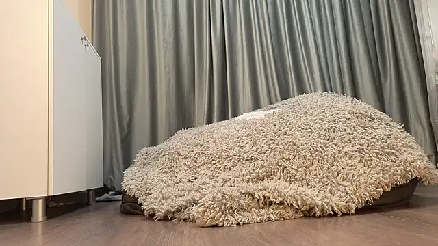 SunnyGlow online show from November 12, 5:05 am