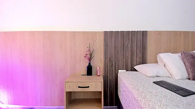  SamantaGomez online show from September 13, 7:55 pm