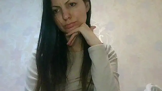 AliseWats online show from March 31, 7:47 pm