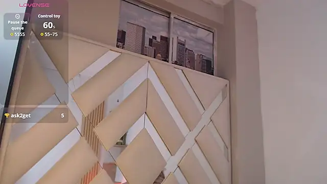 willow smitt online show from March 12, 1:25 pm