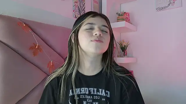 eva sin18 online show from September 16, 4:20 am