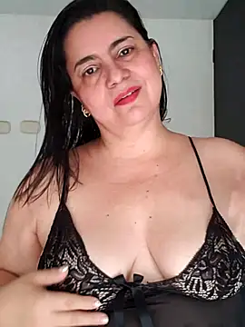 michellrodriguez online show from November 9, 3:41 pm