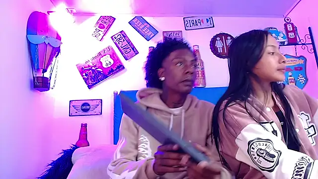 lili roussi online show from September 24, 1:37 am