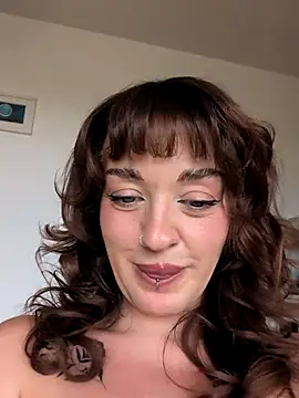 Petite Juicy Olive online show from July 16, 10:31 am