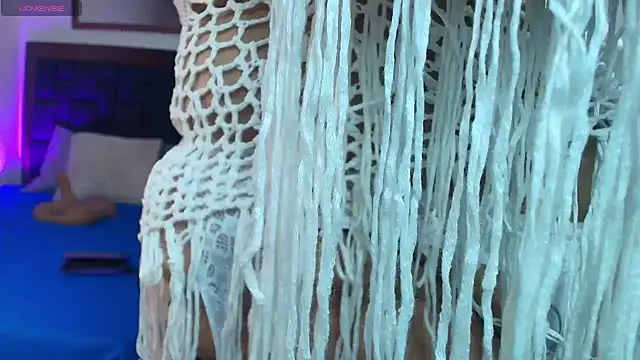 EllenaBoobs  online show from March 10, 3:43 am