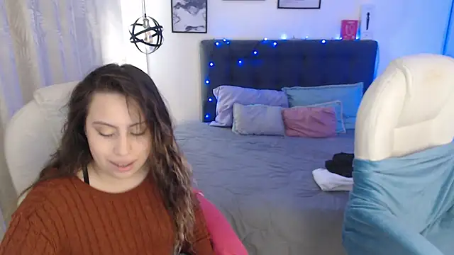 Rose Thompson1 online show from November 23, 2:08 pm