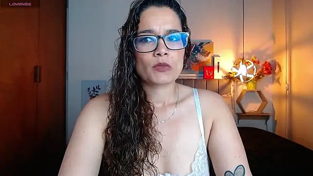 Rose Thompson1 online show from September 9, 1:55 pm