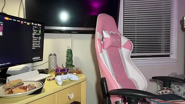 SpaceCowWhore online show from October 1, 12:04 am