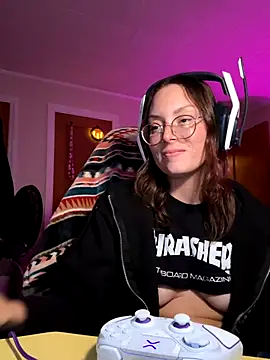 SpaceCowWhore online show from October 2, 12:04 am