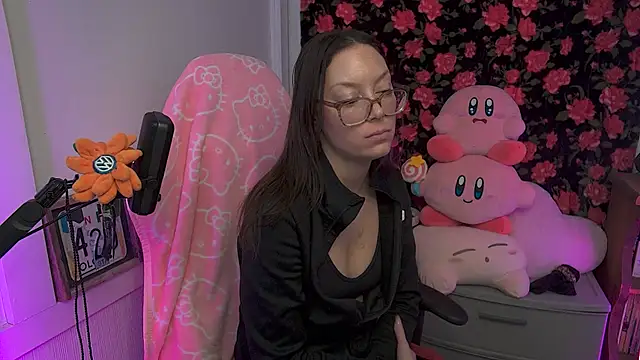 SpaceCowWhore online show from February 19, 7:35 pm