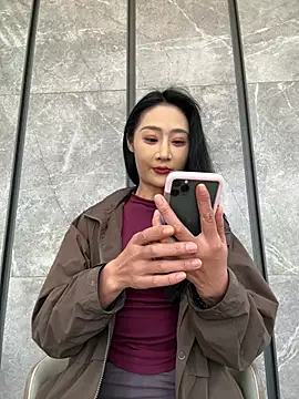 linger-23 online show from April 8, 7:10 am