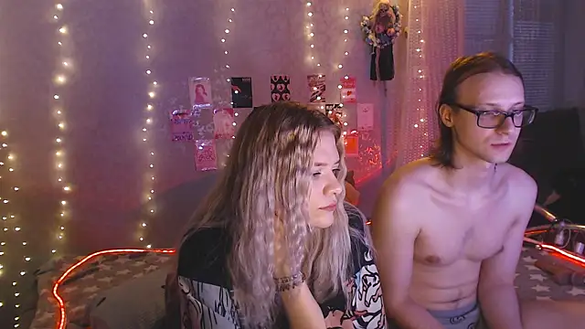 Your Horny Friends online show from April 19, 2:50 pm