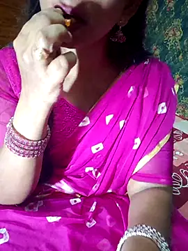 Snapshot of Shalini_telugu09 chatting on September 19, 12:59 pm Shalini telugu09 online show from September 19, 12:59 pm