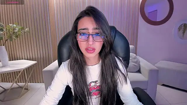 LarisaSmirnov online show from September 27, 5:25 am