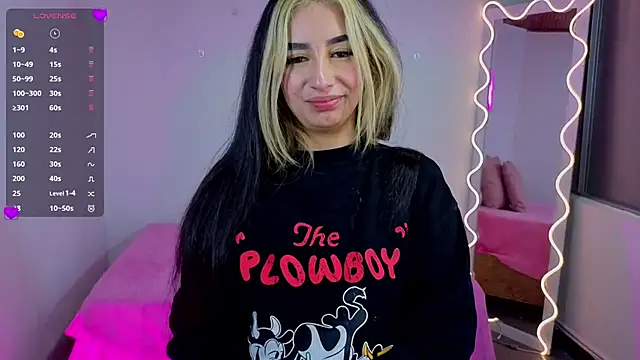 Malory tay1 online show from December 2, 7:16 pm