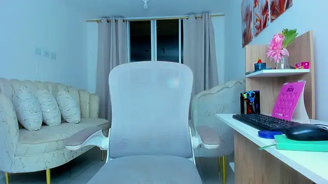 karol f00x online show from February 9, 1:52 am