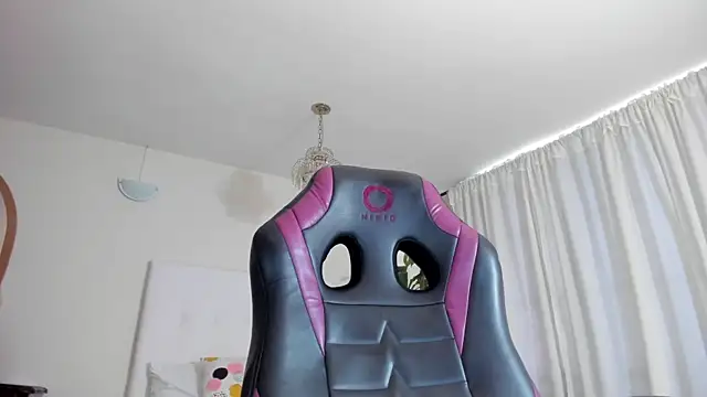 Molly h0t online show from November 3, 4:22 pm