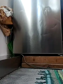 emiliemilf online show from March 21, 12:15 am