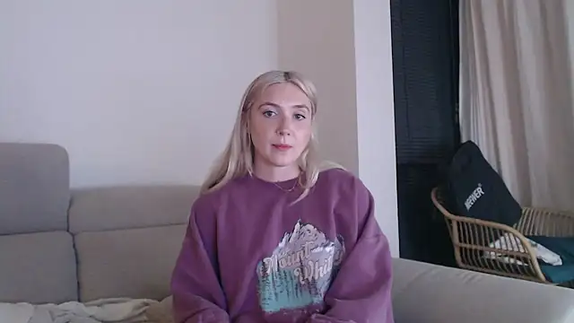 tattoobbgirl online show from October 18, 7:04 pm