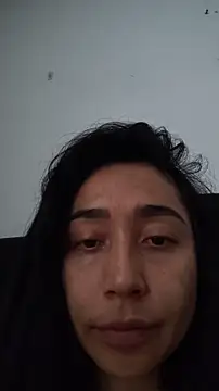 Elowyn online show from November 29, 3:38 pm