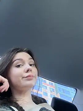 MilaBee online show from September 20, 10:35 am