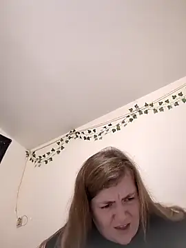 ShereeJenkins online show from February 5, 6:00 pm