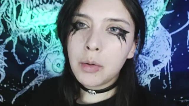 mikaskullcs online show from October 17, 9:40 pm