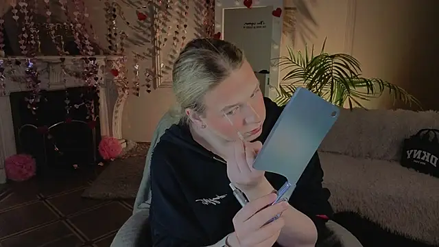 Jes Solar online show from February 21, 10:32 pm