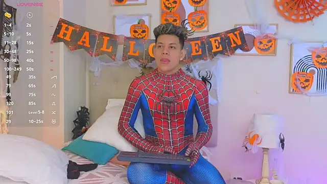 Almiboys online show from October 29, 8:33 pm