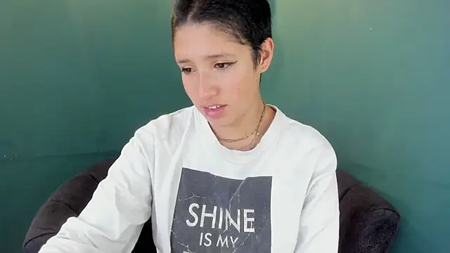 Elaine87  online show from October 19, 9:06 pm