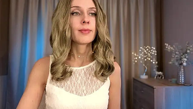 mis seductive online show from February 5, 2:20 pm